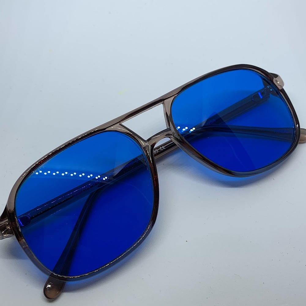 Smilen Eyewear Grey and Blue sunglasses